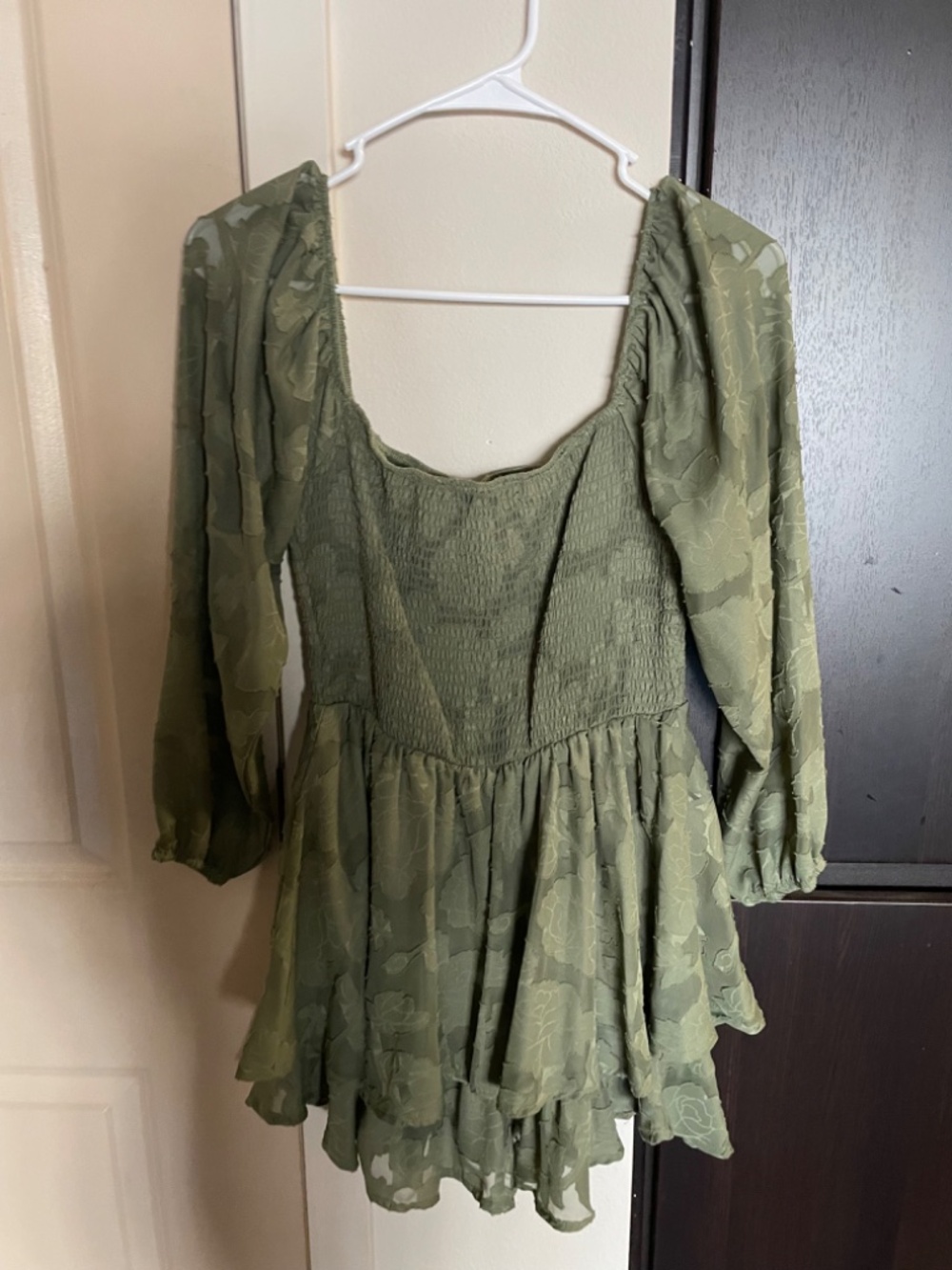 Cute romper - Picture 2 of 3